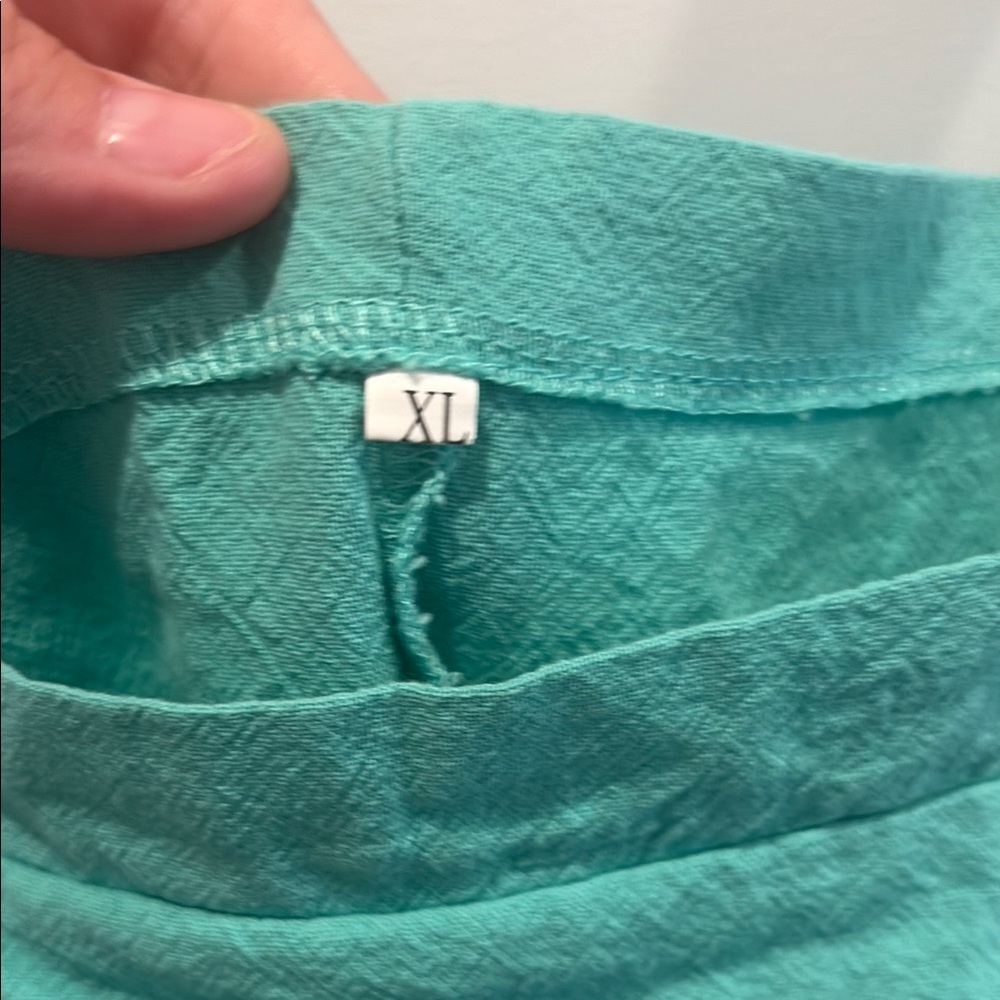Green Sleeveless Boxy Romper - Picture 4 of 8